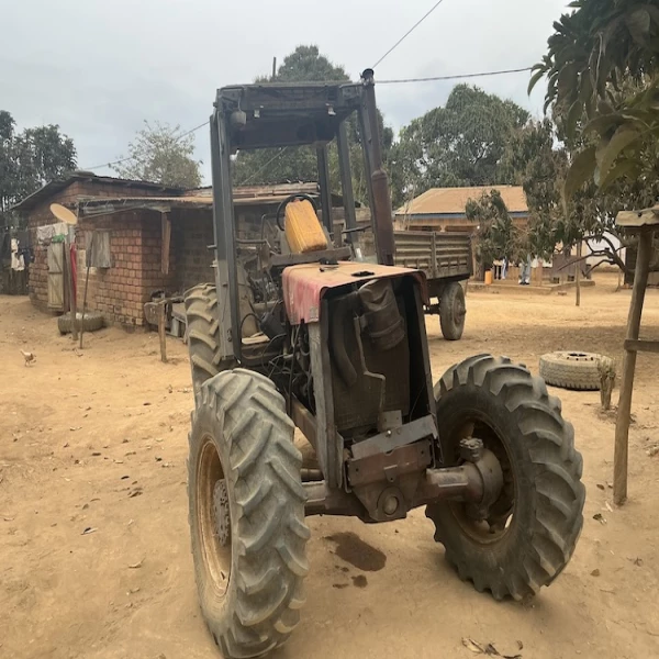 Tracteur renault - 90 chevaux