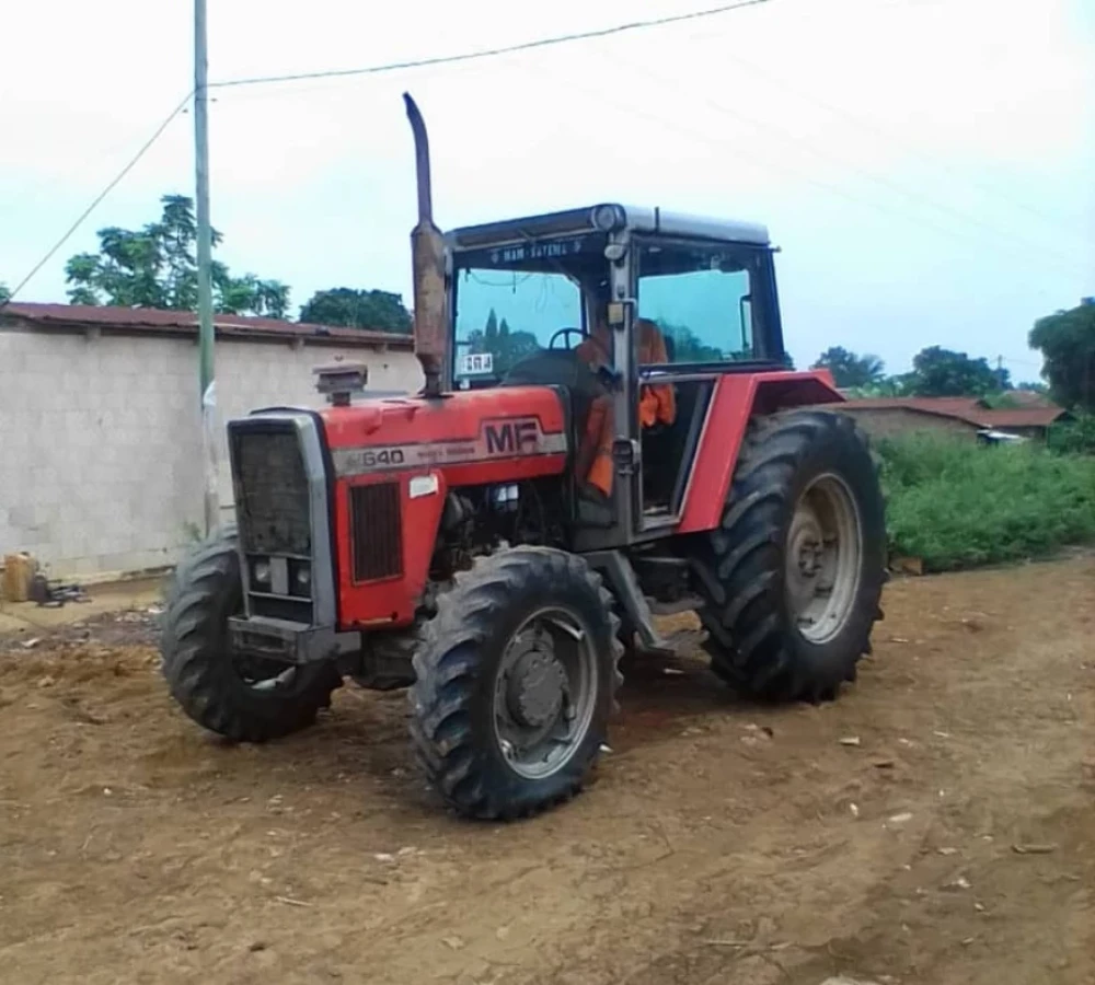 Massey Ferguson 2640 - 120 Chevaux